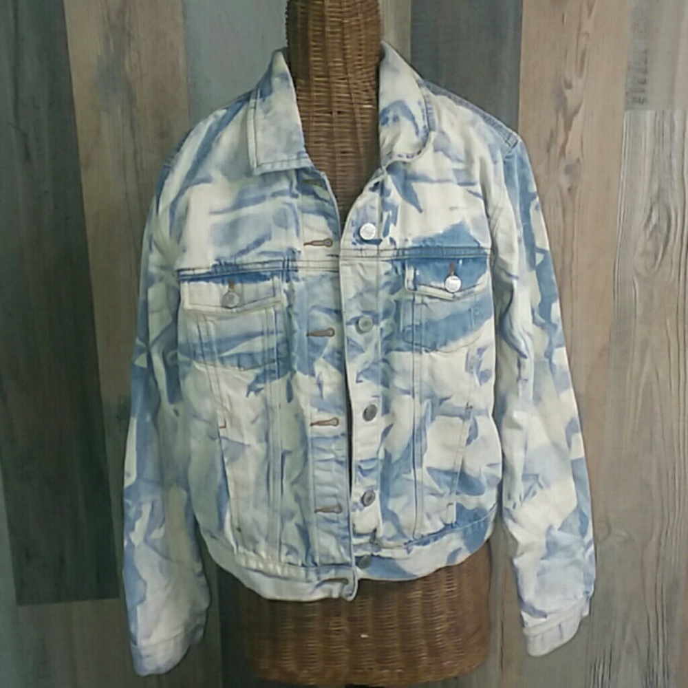 FINAL PRICE! Old Navy denim jacket